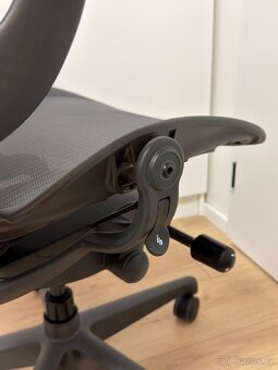 Herman Miller Aeron Remastered B Graphite - 4