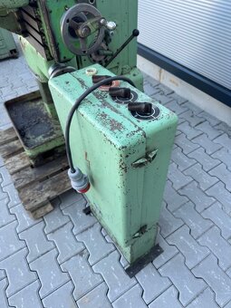 64. Frézka nástrojařská FN 25 - 4