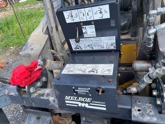 Podkop Bobcat 730s - 4