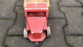 Staré nákladní auto hračka - 4