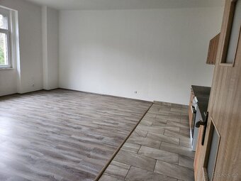 pronájem bytu 3+kk, 64 m2,ulice Husova naproti nádraží - 4