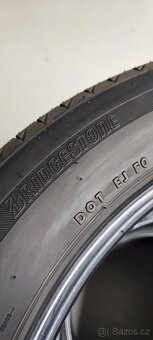 235/55/19 Bridgestone Alenza, DOT 2723, vzorek 8.2mm-7.5mm. - 4