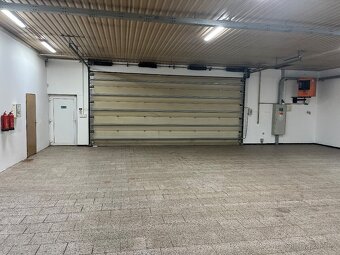 Pronájem výrobní haly/skladu v Černé Hoře 390m2 - 4
