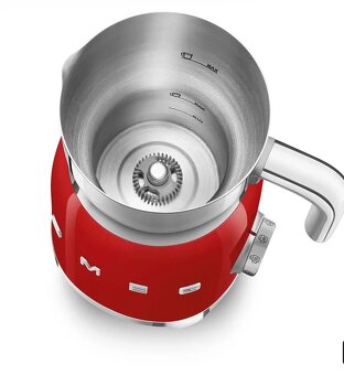 Šlehač mléka SMEG 50's Retro Style 0,6l červený - 4