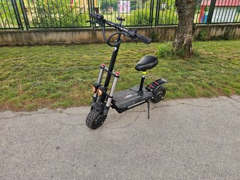 Elektrokoloběžka X DUAL 6000w za 90km/h se sedátkem - 4