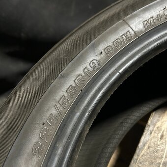 Letní pneu 225/55 R19 99H Kumho celoroční 6mm - 4