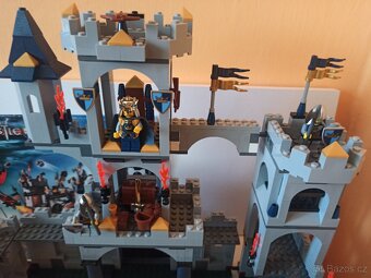 Lego 7094 Obléhání hradu -Těžko sehnatelný - 4