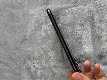 iPhone 11 64GB Black - 4