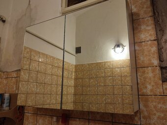 Zrcadlová skříňka (asi) IKEA 78,5 × 60,5 × 17,5 - 4