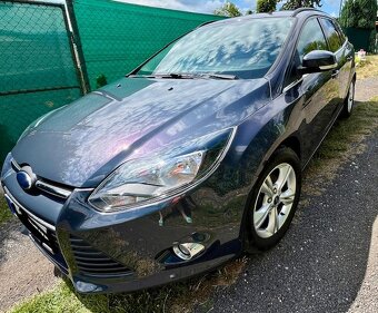 Ford Focus 1.0 EcoBoost Champions Edition - 4