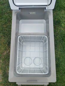 Přenosná kompresorová lednice 12V/24V/230V 45L - 4