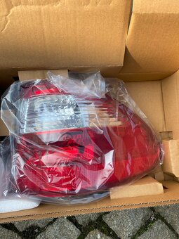 MERCEDES E,W211 - ZADNÍ LAMPY KOMBI I SEDAN,NOVÉ - 4