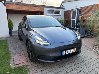 Tesla model Y Long Range Dual Motor - 4