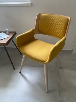 Čalouněná židle s područkami - 4