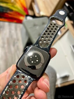 Apple Watch 8 45mm - 4