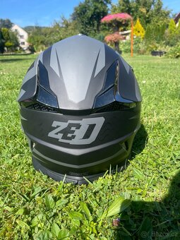 M140-1552-XS:přilba X1.9, ZED (šedá matná/černá) - 4