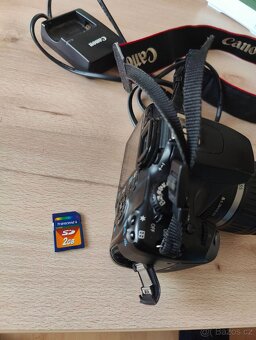 Prodám Canon EOS 1000D + objektiv 18-55mm (2GB, nabíječka) - 4