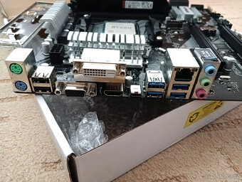 MB ASROCK B450M PRO4-F + CPU + RAM, sock. AM4 - 4