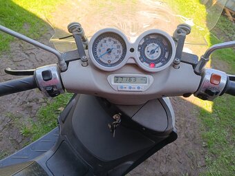 Piaggio - 4