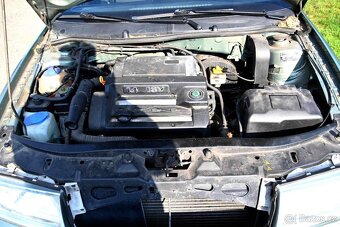 Škoda Octavia 1 1.4 16V pojízdné, ale ko motor nebo na oprav - 4