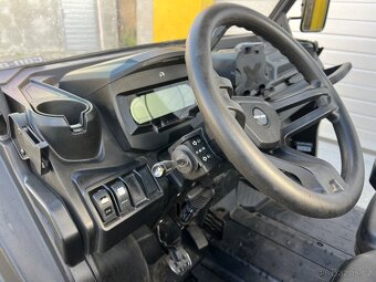 Can-am,pouze najeto 886km,12/2023,spz - 4