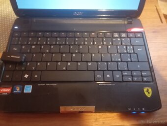 ACER Ferrari One 200 series - 4