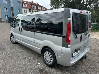 Opel Vivaro 2.5 CDTI 8 míst Dlouhá verze 2007 - 4