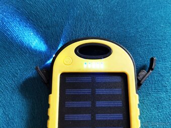 Solární powerbanka 5000mAh - 4
