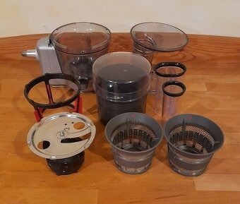 KitchenAid odšťavňovač 5KSM1JA - slow juicer - 4