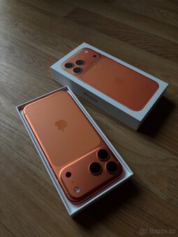 Apple iPhone 17 Pro Max 256GB oranžový - 4