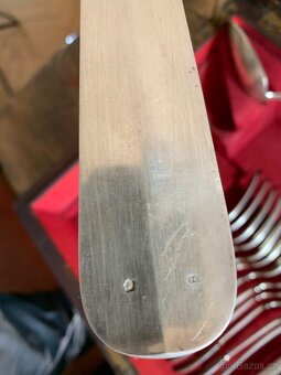 Prodám set stříbrných příborů pro 12 osob 3500g stříbra - 4