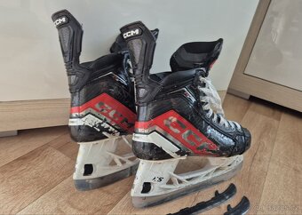 Hokejové brusle CCM FT6PRO - 4