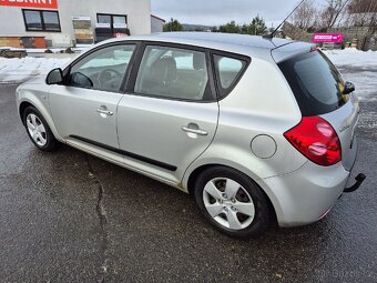 Kia Ceed 2007 1.6 CRDi - klima, tažné, vyhřívané sedačky - 4
