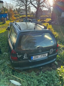 Seat Alhambra + Opel Vectra - 4