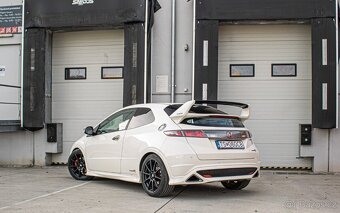 Honda Civic TypeR FN2 2.0 i-VTEC 148kW Championship White - 4