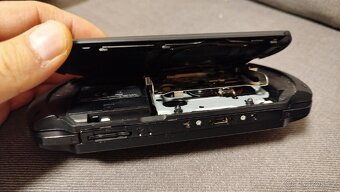 Prodám Sony PSP E1004 - 4