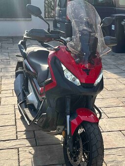 Skútr Honda 750 - 4