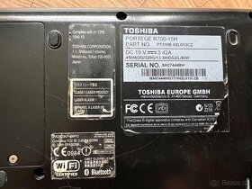 Toshiba Portégé R700 - 4