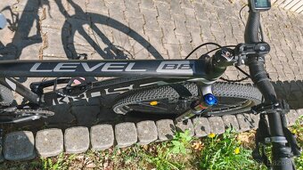 Trek jak nový - 4