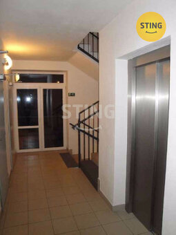 Pronájem bytu 3+kk s balkonem, 97 m2, ul. U soudu, O, 132316 - 4