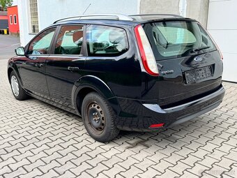 Ford focus liftovy model Motor 1.6 tdci Rok vyroby 2010 Naje - 4