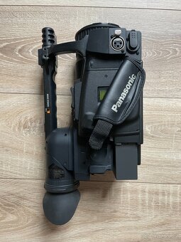 3CCD kamera Panasonic HVX200E - 4