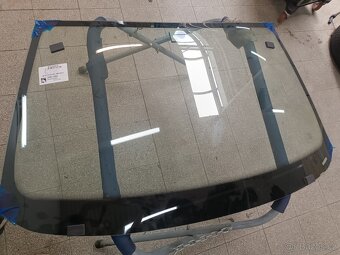 Čelní sklo na BMW E36 - 4