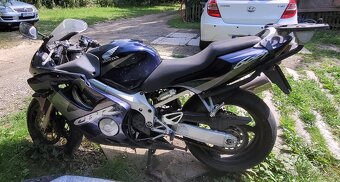 Honda cbr 600f 2003 - 4