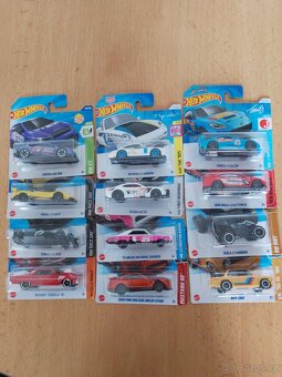 Hot Wheels a Matchbox - 4