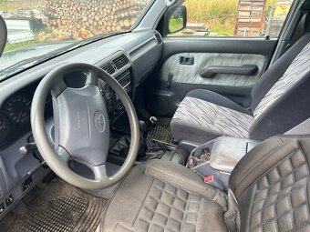 Toyota landcruiser - 4