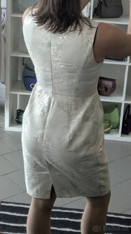 Dámské pouzdrové šaty F&F - 4