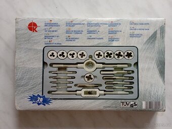 Sada závitníků a závitových oček - 4