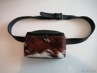 Nová kožená kapsa se srstí na pásku - 4