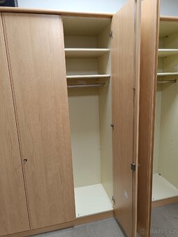 Šatní skříň - 4